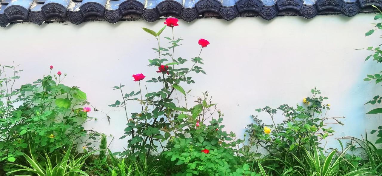 Tujia Folk Houses Чжанцзяцзе Екстер'єр фото